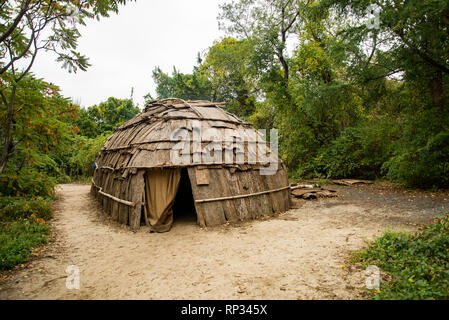 An Indian hut at Plimoth Plantation in Plymouth, MA. Stock Photo