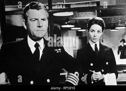 KENNETH MORE, DANA WYNTER, SINK THE BISMARCK!, 1960 Stock Photo - Alamy