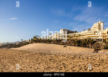 Long sandy beach in Morro Jable (Playa del Matorral), Fuerteventura, Canary islands, Spain Stock Photo