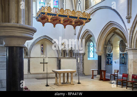 The main altar and canopy in St Thomas’s in Old Portsmouth which is the cathedral church of the City Stock Photo