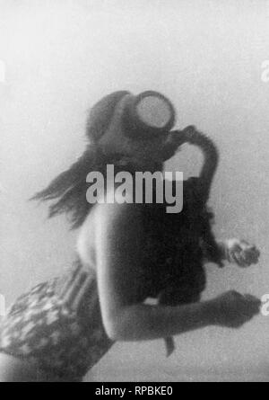 underwater fishing, 1940 Stock Photo