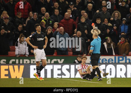 SHEFFIELD, UK 13TH FEBRUARY  Middlesbrough's Daniel Ayala is shown a red card by referee Andy Woolmer during the Sky Bet Championship match between Sheffield United and Middlesbrough at Bramall Lane, Sheffield on Wednesday 13th February 2019. (Credit: Mark Fletcher | MI News) Stock Photo