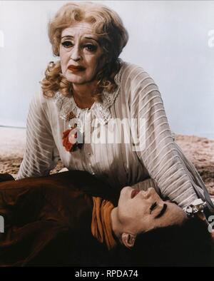 DAVIS,CRAWFORD, WHAT EVER HAPPENED TO BABY JANE?, 1962 Stock Photo