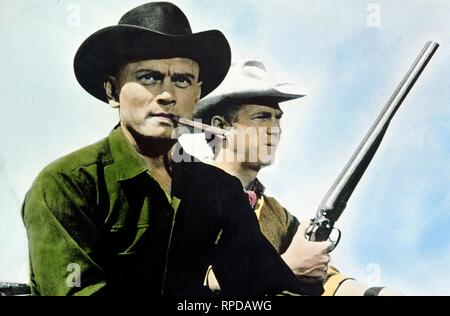 BRYNNER,MCQUEEN, THE MAGNIFICENT SEVEN, 1960 Stock Photo