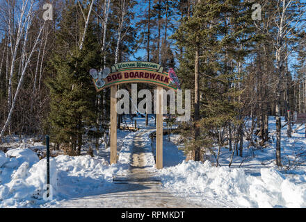 Entrance to the Warren Woessner boardwalk at the Sax-Zim Bog, a natural bog and forest in northern Minnesota. Duluth, Minnesota, USA. Stock Photo