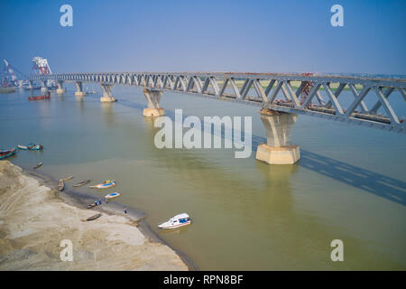 65 percent construction of Padma Bridge completes
