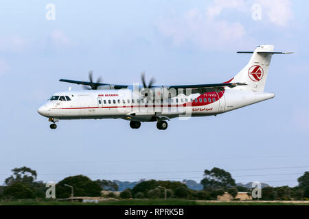 Air Algérie ATR 72-212A(500) (7T-VVQ) performing flight UG1300 for Tunisair. Stock Photo