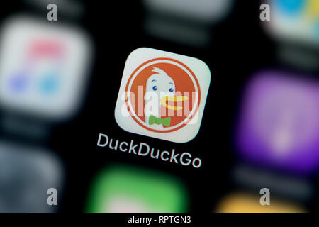 A close-up shot of the DuckDuckGo app icon, as seen on the screen of a smart phone (Editorial use only) Stock Photo