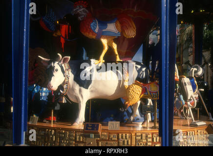 UNIVERSAL CITY, CA - JANUARY 27: A general view of atmosphere at APLA Commitment to Life VII Benefit on January 27, 1994 at Universal Studios in Universal City, California. Photo by Barry King/Alamy Stock Photo Stock Photo