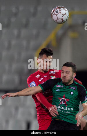 Bruges, Belgium. 23rd Feb, 2019. BRUGES, BELGIUM - Februari 23 : Zarko Tomasevic of Kv Oostende and Kylian Hazard of Cercle fight for the ball during the Jupiler Pro League matchday 27 between Cercle Brugge and KV Oostende on Februari 23, 2019 in Bruges, Belgium. (Photo by Frank Abbeloo Credit: Pro Shots/Alamy Live News Stock Photo