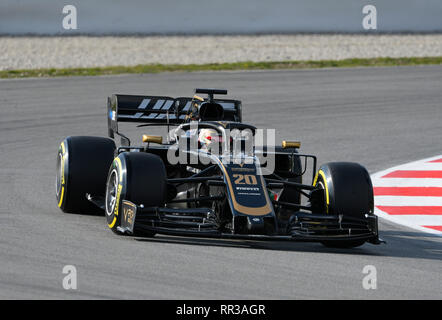 Circuit de Barcelona-Catalunya Spain, 19.2.2019, Motorsport: Formula 1 winter testing  --- Kevin Magnussen (DEN), Haas VF-19 Stock Photo