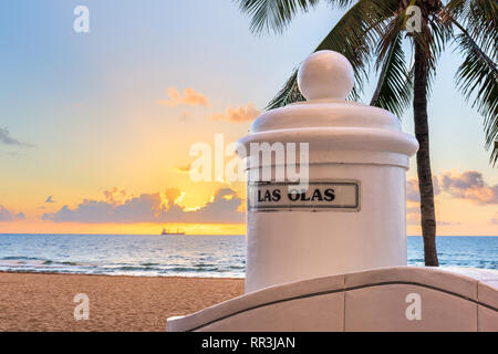 Fort Lauderdale, Florida, USA view of the beach from the end of Las Olas Boulevard. Stock Photo