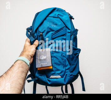 Lowe alpine backpack hi res stock photography and images Alamy