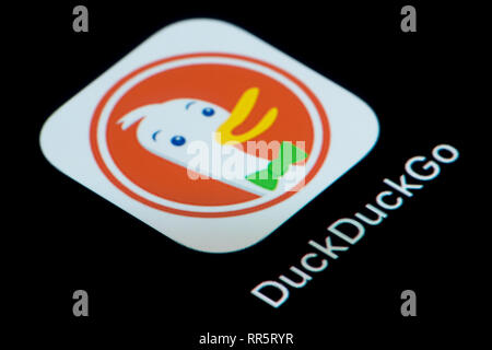 A close-up shot of the DuckDuckGo app icon, as seen on the screen of a smart phone (Editorial use only) Stock Photo