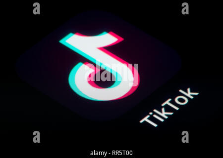 A close-up shot of the TikTok app icon, as seen on the screen of a smart phone (Editorial use only) Stock Photo