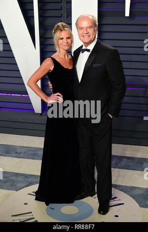 Kayte Walsh, Left, And Kelsey Grammer Arrive At The Vanity Fair Oscar ...