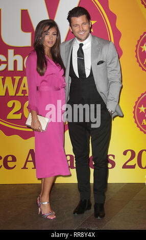 Sep 07, 2015 - London, England, UK - TV Choice Awards 2015 at Hilton Park Lane - VIP Arrivals Photo Shows: Michelle Wright and Mark Wright Stock Photo