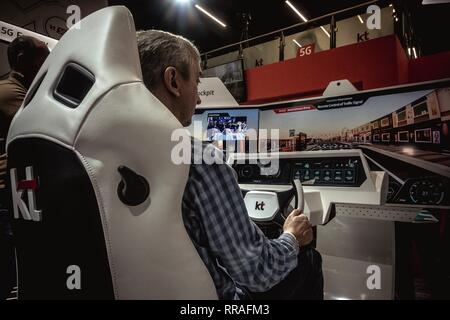 Barcelona, Spain. 25th Feb, 2019. In Barcelona, one of the most important events for mobile technologies and a launching pad for smartphones, future technologies, devices, and peripherals. The 2019 edition runs under the over-arching theme of 'Intelligent Connectivity'. Credit: Matthias Oesterle/Alamy Live News Stock Photo