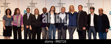 John Hayes, Spike Lee, Jane Rosenthal, Robert De Niro, Uma Thurman in centre Tribeca Film Festival 2009 - at BMCC Tribeca Performing Arts Center NYC Stock Photo