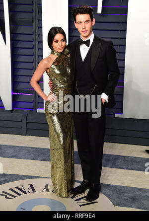 Vanessa Hudgens and Austin Butler attending the Vanity Fair Oscar Party held at the Wallis Annenberg Center for the Performing Arts in Beverly Hills, Los Angeles, California, USA. Stock Photo