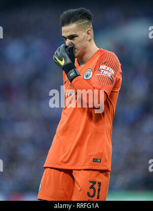 MANCHESTER CITY GOALKEEPER EDERSON MORAES, CHELSEA V MANCHESTER CITY, CHELSEA V MANCHESTER CITY, CARABAO CUP FINAL, 2019 Stock Photo