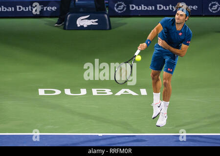 Dubai, UAE. 25th February 2019. Former World no. 1 Roger Federer of Switzerland on his way to victory against Philipp Kohlschreiber at the 2019 Dubai Duty Free Tennis Championships 2019. A 7 time champion of this tournament, Federer won 6-4, 3-6, 6-1 in his first game at this year’s edition Stock Photo