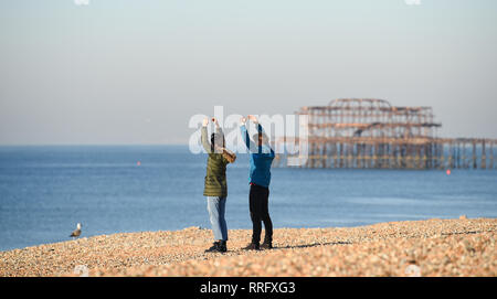 Brighton, UK. 26th Jan, 2019. Peaceful early morning on Brighton beach as the unusually warm sunny weather continues throughout Britain with some areas forecast to reach over 20 degrees centigrade again Credit: Simon Dack/Alamy Live News Stock Photo