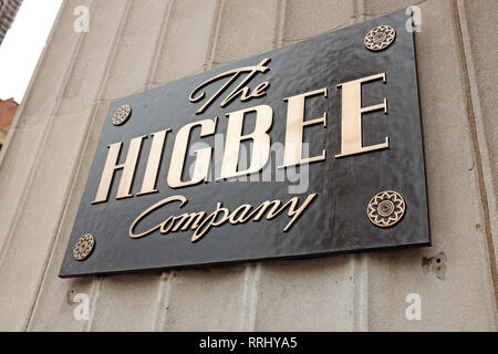 The Higbee Company building on Public Square in downtown Cleveland ...