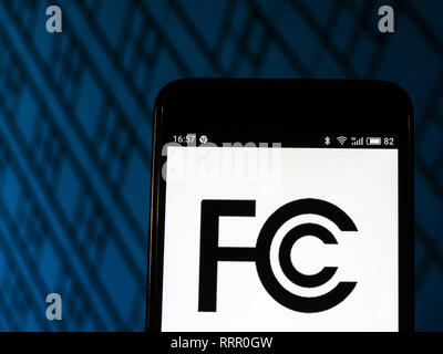 Ukraine. 1st Nov, 2018. Federal Communications Commission Government agency logo seen displayed on a smart phone. Credit: Igor Golovniov/SOPA Images/ZUMA Wire/Alamy Live News Stock Photo