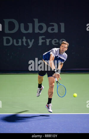 Dubai, UAE. 26th February 2019. Tomáš Berdych of Czech Republic on his way to victory against Ilya Ivashka of Belarus in the Round of 32 at the 2019 Dubai Duty Free Tennis Championships. Berdych won 6-4, 4-6. 7-6 (7-4) Stock Photo