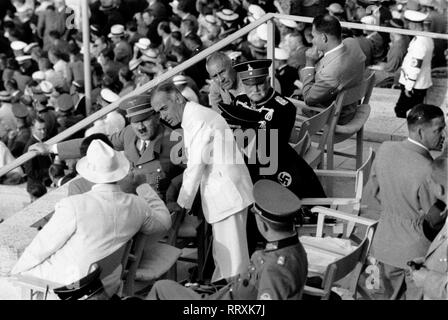 Summer Olympics 1936 - Germany, Third Reich - Olympic Games, Summer Olympics 1936 in Berlin, Reich Chancellor Adolf Hitler at the Olympic arena - among the spectators. Image date August 1936. Photo Erich Andres Stock Photo