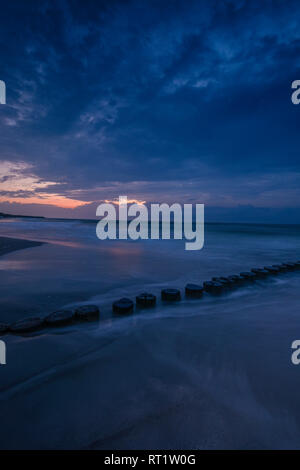 Germany, Mecklenburg-Western Pomerania, Zingst, beach in the evening, breakwater Stock Photo