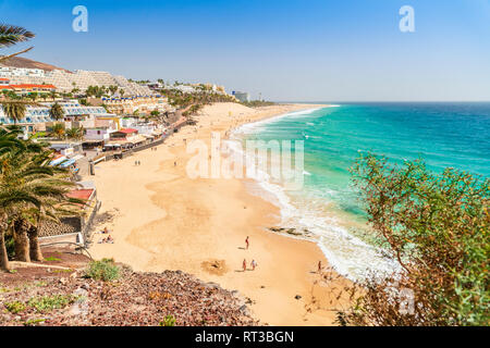 Beautiful, wide sandy beach in Morro Jable, Jandia Penninsula on Fuerteventura, Spain Stock Photo