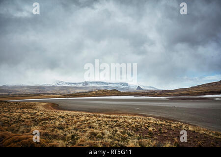 Chile, Valle Chacabuco, Parque Nacional Patagonia, gravel road in mountainscape at Paso Hondo Stock Photo