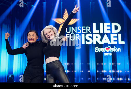 Berlin, Deutschland. 22nd Feb, 2019. Winning act: S! STERS (Carlotta Truman and Laurita) with, AûSister, Aú. Eurovision Song Contest 2019 - preliminary vote, AûUnser Lied für Israel, Au in the television studio Adlershof in Berlin, Germany on 22.02.2019. ¬ | usage worldwide Credit: dpa/Alamy Live News Stock Photo