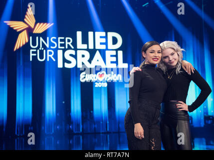 Winning act: S! STERS (Carlotta Truman and Laurita) with, AûSister,Aú. Eurovision Song Contest 2019 - preliminary vote, AûUnser Lied für Israel, Au in the television studio Adlershof in Berlin, Germany on 22.02.2019. ¬ | usage worldwide Stock Photo