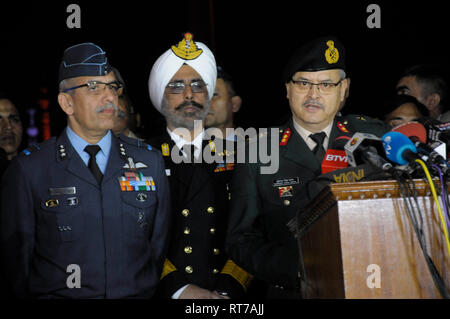 New Delhi, India. 28th Feb 2019. Major General Surender Singh Mahal; Rear Admiral D.S. Gujaral and Air Vice Marshal R.G.K. Kapur address a press briefing at Ministry of Defence Headquarters in New Delhi on Thursday February 28, 2019 on recovery of parts of an air to air missile AMRAAM which was allegedely fired by a Pakistan Airforce fighter F16 in the border state of Kammu and Kashmir. India said it shot down a Pakistan's F16 warplane, denied by Islamabad. Photograph: Sondeep Shankar Credit: Sondeep Shankar/Alamy Live News Stock Photo