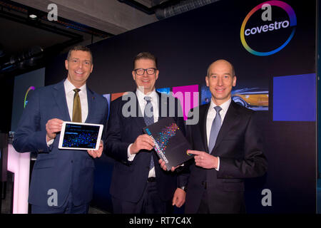 from left: dr. Markus STEILEMANN, Chief Executive Officer, CEO, Dr. Ing. Thomas TOEPFER, Management Member, CFO, Chief Financial Officer, Dr. Ing. Klaus SCHAEFER, Schvssfer, management member, Chief Technology Officer, A® balance sheet press conference of COVESTRO AG in Duesseldorf on 26.02.2019. ¬ | usage worldwide Stock Photo