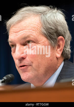 United States Representative Mark DeSaulnier (Democrat of California) questions Michael Cohen, Former attorney to US President Donald J. Trump, as he testifies before the US House Committee on Oversight and Reform on Capitol Hill in Washington, DC on Wednesday, February 27, 2019. Credit: Ron Sachs/CNP (RESTRICTION: NO New York or New Jersey Newspapers or newspapers within a 75 mile radius of New York City) | usage worldwide Stock Photo