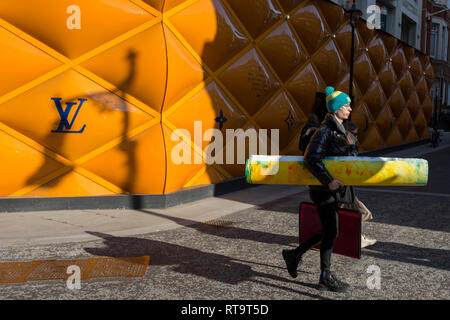 Louis vuitton hoarding hi-res stock photography and images - Alamy