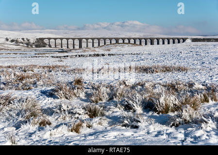 Ribblehead (Batty Moss) Viaduct in the snow, near Ingleton, Yorkshire Dales National Park, UK. Situated on the famous Settle-Carlisle railway line. Stock Photo