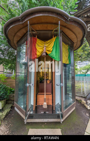 Setagaya, Tokyo, Japan - August 19, 2017: Moriiwao Temple Benten-do devoted to Benzaiten deity 'Goddess Saraswati' one of the Seven Lucky Gods (Fukuji Stock Photo