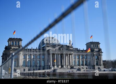 Berlin, Germany. 28th Feb, 2019. Reichstag Berlin, Germany, city of Berlin, 28.February 2019. Credit: Frank May | usage worldwide/dpa/Alamy Live News Stock Photo