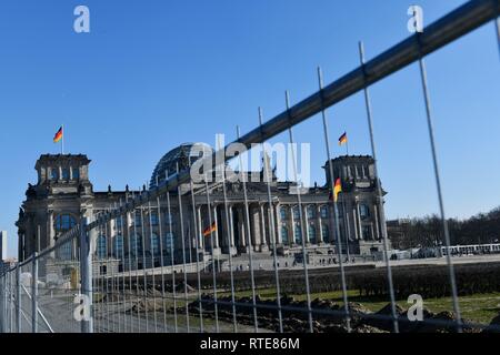 Berlin, Germany. 28th Feb, 2019. Reichstag Berlin, Germany, city of Berlin, 28.February 2019. Credit: Frank May | usage worldwide/dpa/Alamy Live News Stock Photo