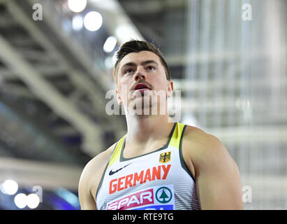 Glasgow, Scotland, UK. 01st Mar, 2019. Athletics, European Indoor Championships, shot put, men, qualification, in the Emirates Arena: David Storl, Germany. Credit: Soeren Stache/dpa/Alamy Live News Stock Photo