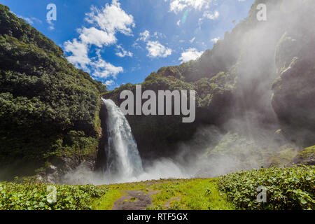 Cascada Río Malo, powerful and huge waterfall of white water in El Chaco, Napo province Stock Photo