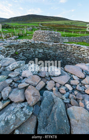 Caher Conor Beehive Huts at Fahan on the Dingle Peninsula, County Kerry ...