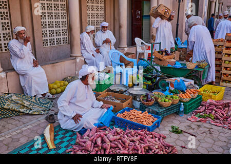 Sultanate of Oman, Ad-Dakhiliyah Region, Nizwa, friday vegetable market Stock Photo