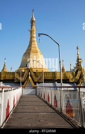 The golden stupa of the Sule Pagoda in Yangon, Myanmar (Burma). Stock Photo