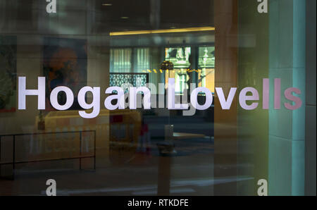 Name plate of international law firm Hogan Lovells in at their London headquarters offices at Atlantic House, Holborn Viaduct, London EC1 Stock Photo